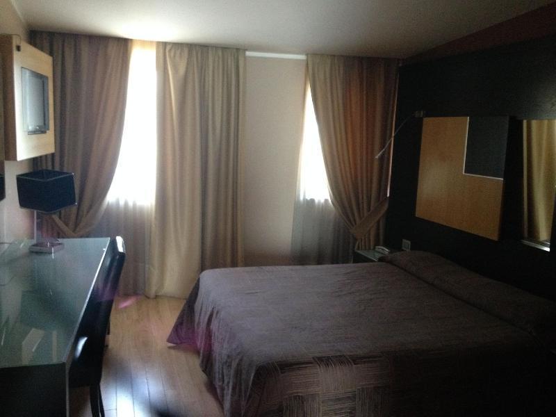 Hotel Ginepro Qualiano Esterno foto