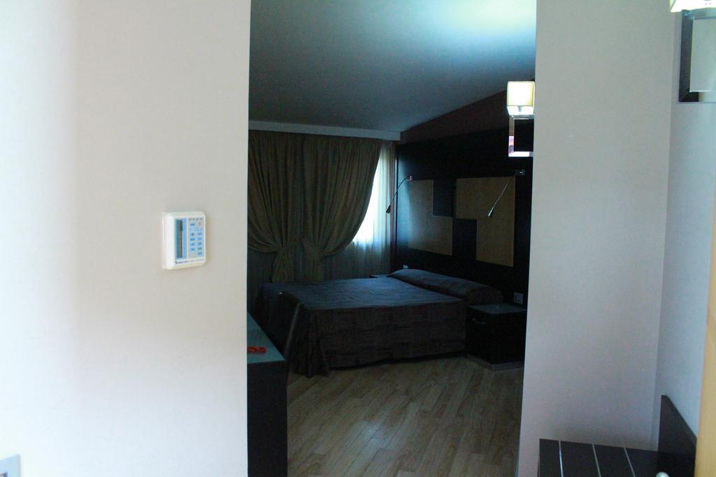 Hotel Ginepro Qualiano Camera foto