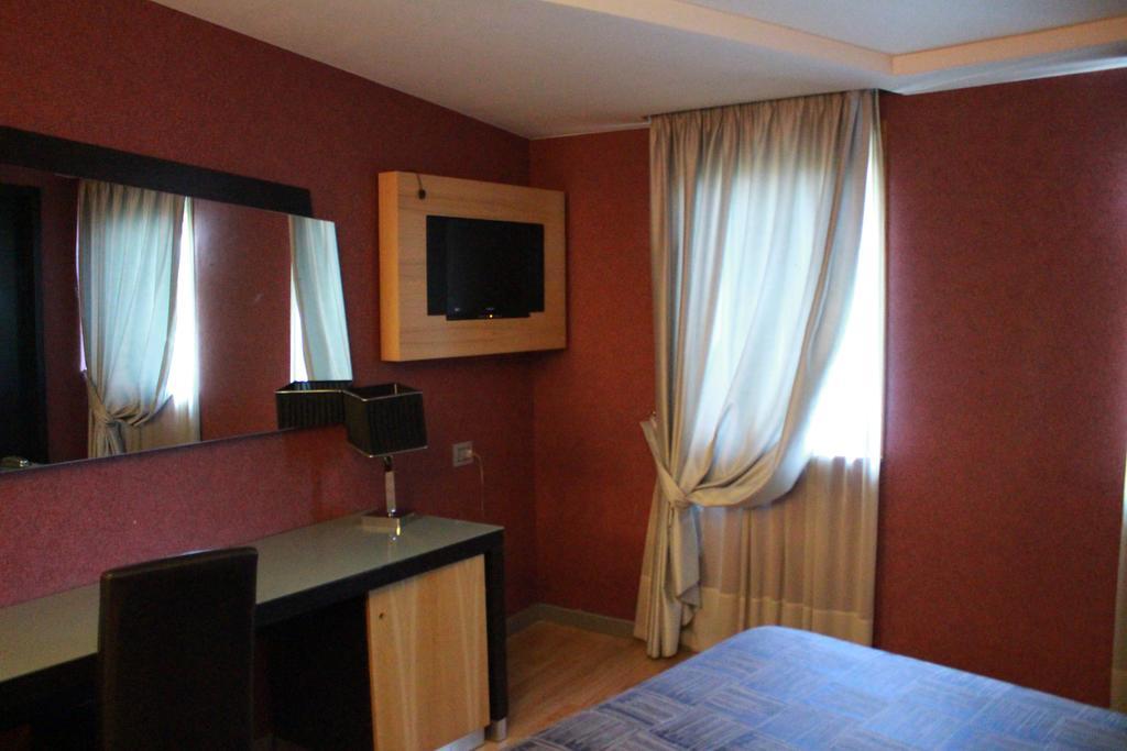Hotel Ginepro Qualiano Camera foto